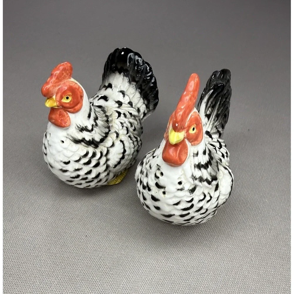 Vintage Otagiri Japan Cat  Salt and Pepper Shaker Handcrafted White/Blue